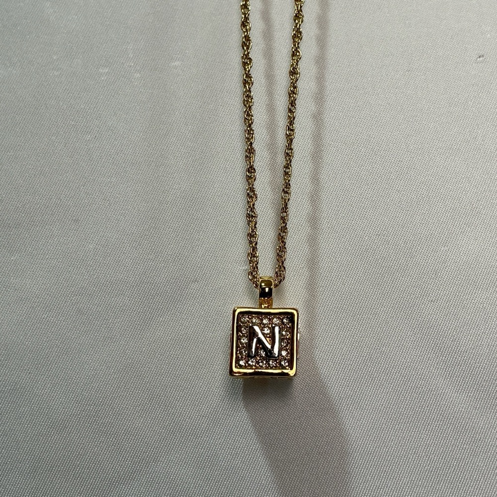 Vintage Nina Ricci Cube Dice Rhinestone Pendant NR Logo Gold Silver Necklace - Picture 3 of 10